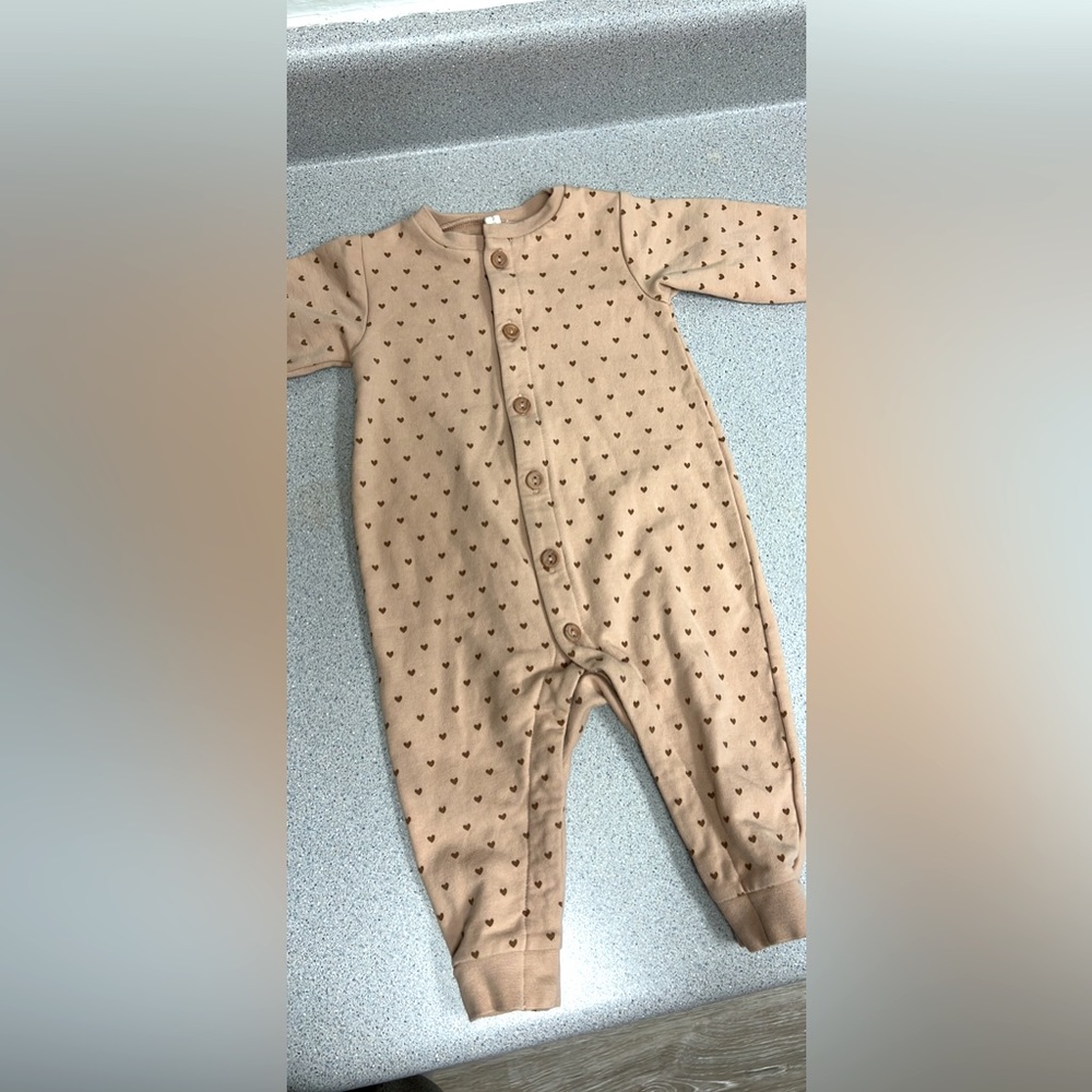 Quincy Mae fleece sleeper/crawler. EUC
